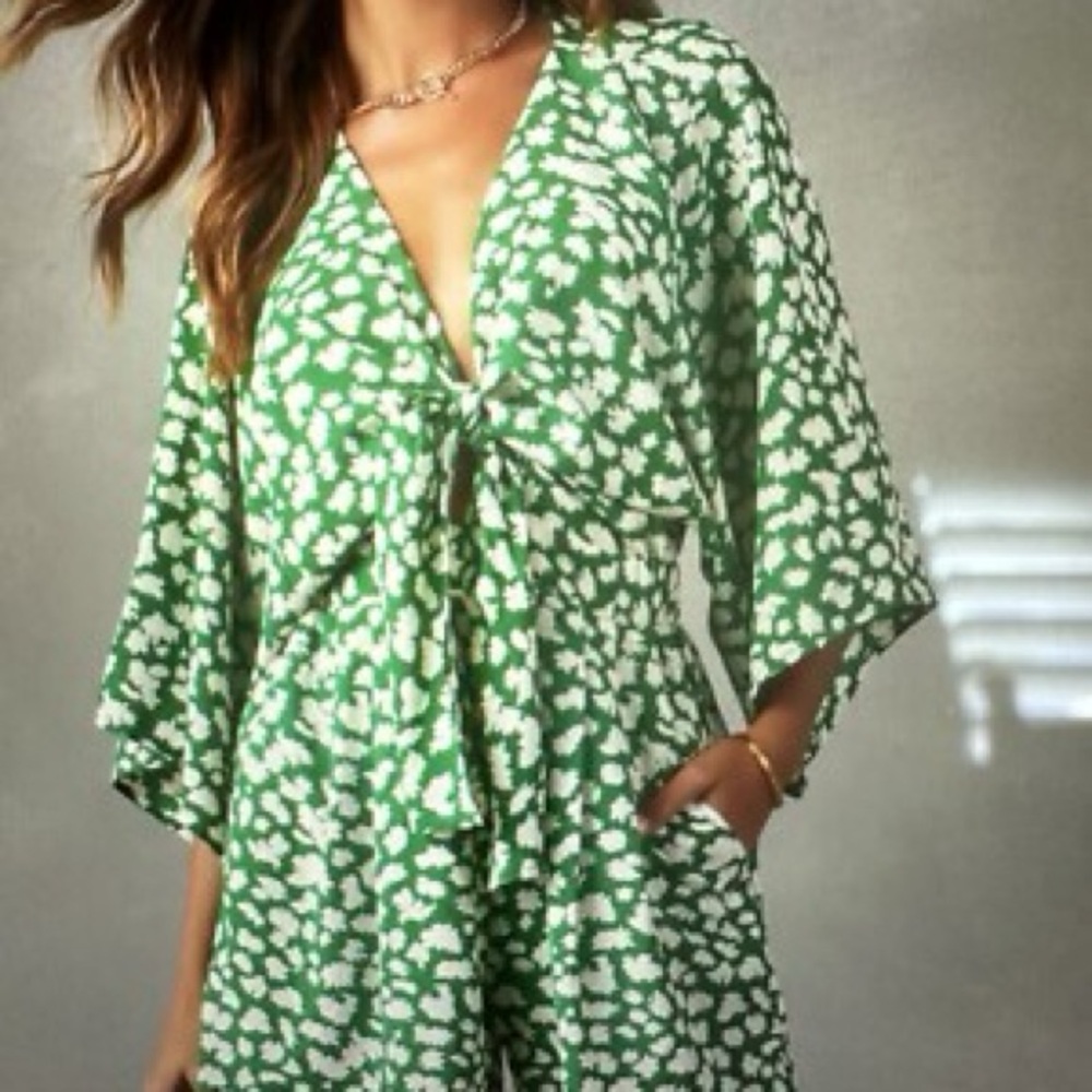 LAWLESS Green and White Floral Dress